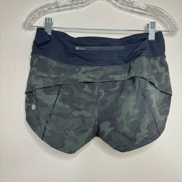 lululemon | speed shorts green camo size 4 - Picture 2 of 5